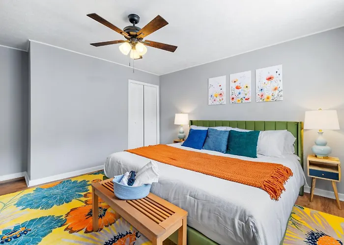 3bd - Bbq & Hot Tub - Centrally Located Ferienhaus Pittsburgh